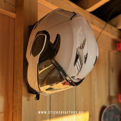 Soporte para casco y llaves